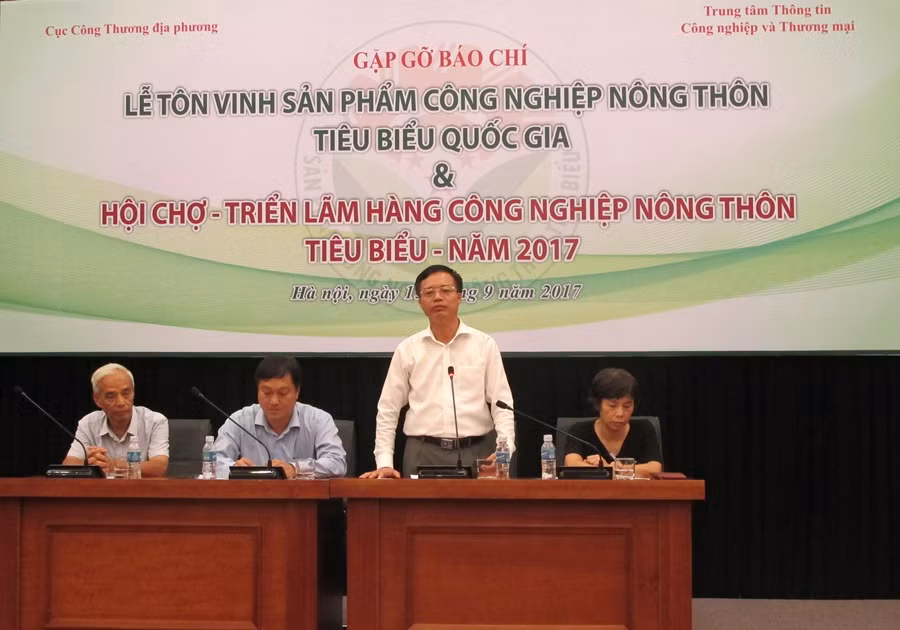Tôn vinh 102 sản phẩm công nghiệp nông thôn tiêu biểu cấp quốc gia ảnh 2