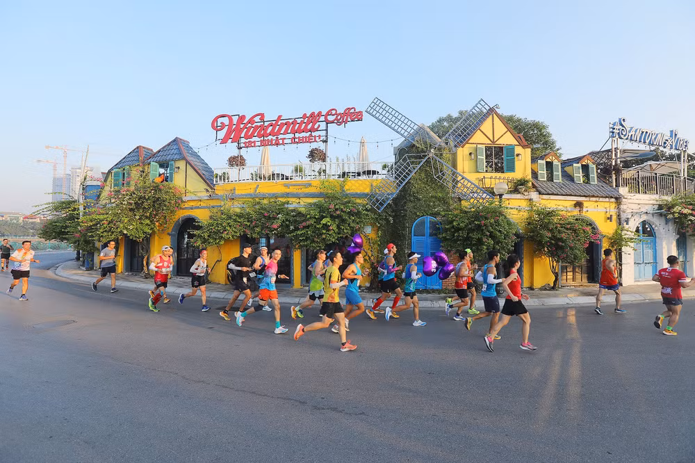 Đẩy mạnh du lịch thể thao qua những cung đường marathon ảnh 3