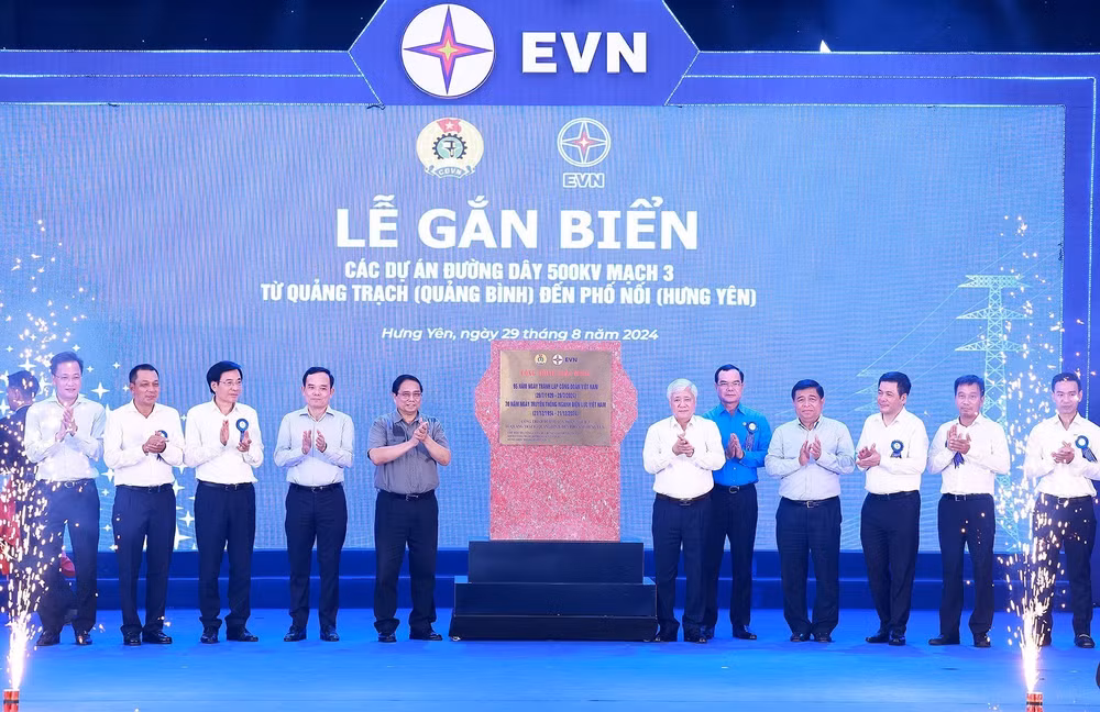 ttxvn_thu_tuong_du_le_khanh_thanh_du_an_duong_day_500kv_mach_3_quang_trach_-_pho_noi_14.jpg
