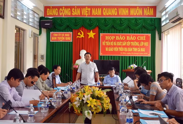Cà Mau: Thông tin 1.405 giáo viên có nguy cơ mất việc chưa chuẩn xác ảnh 1