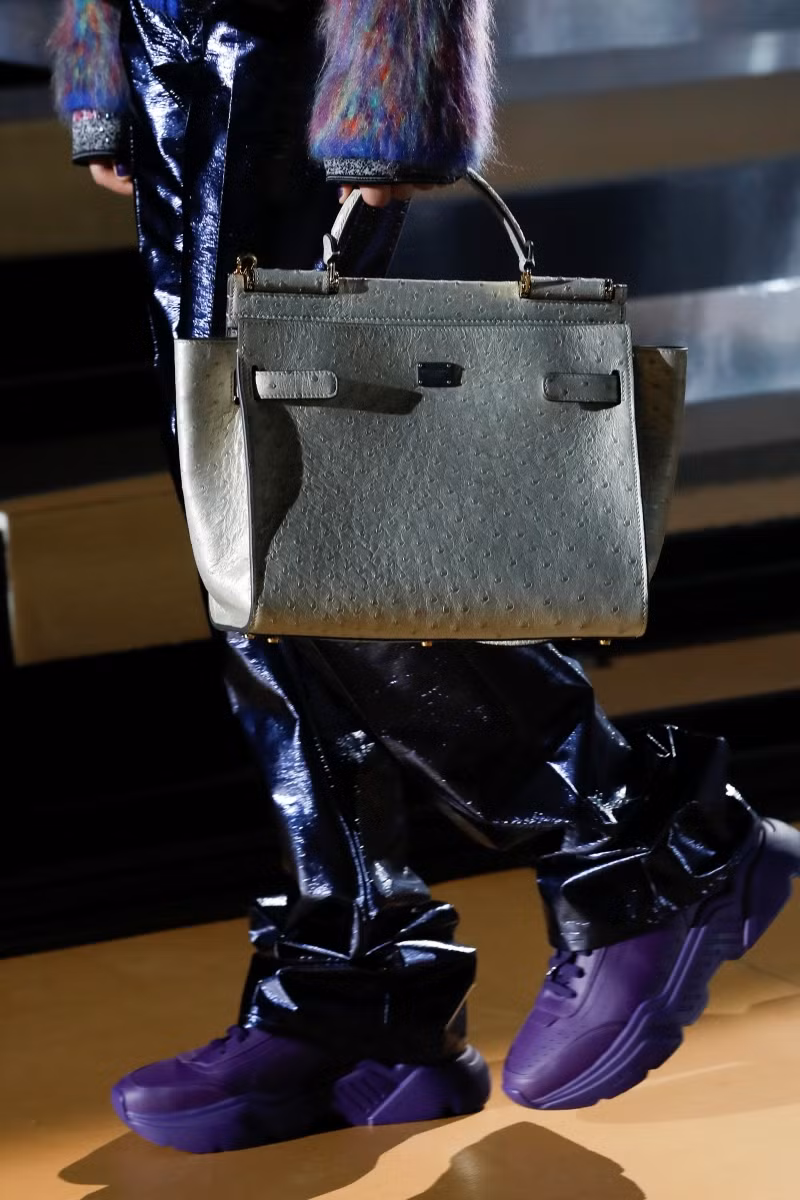 Cách nhìn nhận về cuộc sống mới mẻ qua bộ sưu tập Dolce & Gabbana 2021 ảnh 9