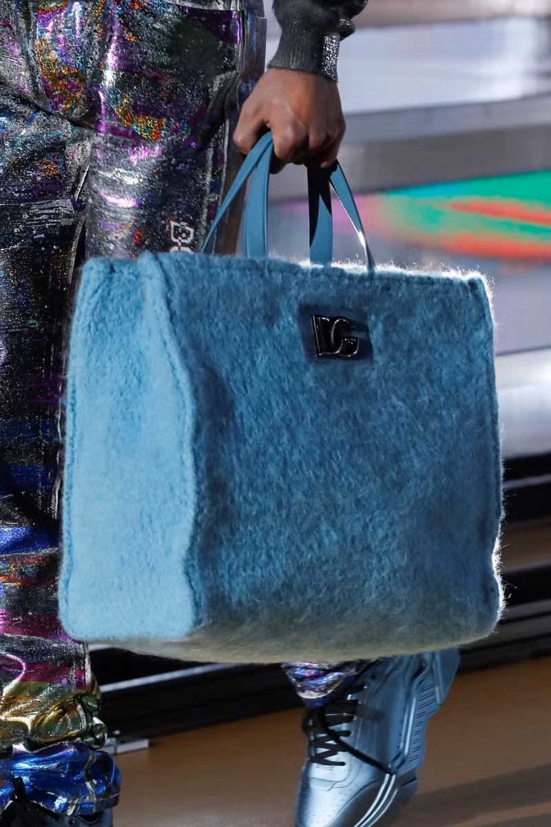 Cách nhìn nhận về cuộc sống mới mẻ qua bộ sưu tập Dolce & Gabbana 2021 ảnh 8