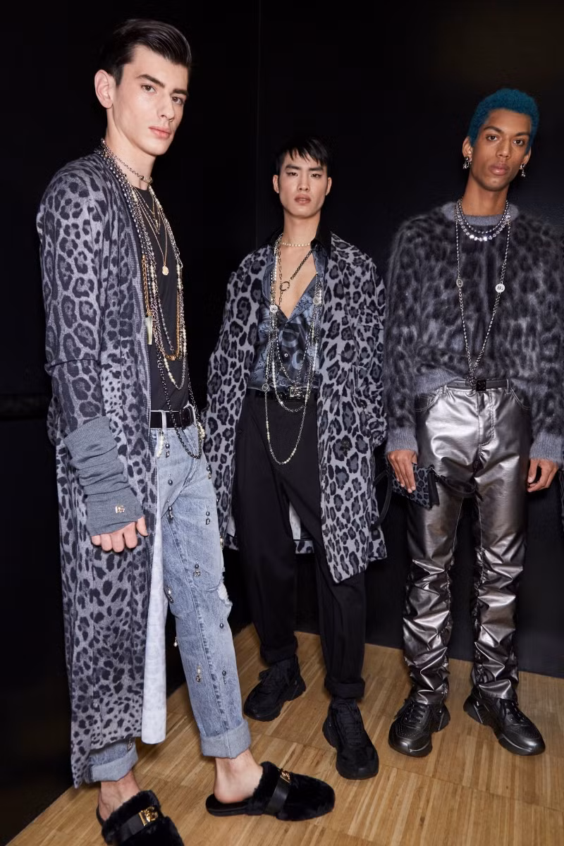 Cách nhìn nhận về cuộc sống mới mẻ qua bộ sưu tập Dolce & Gabbana 2021 ảnh 18