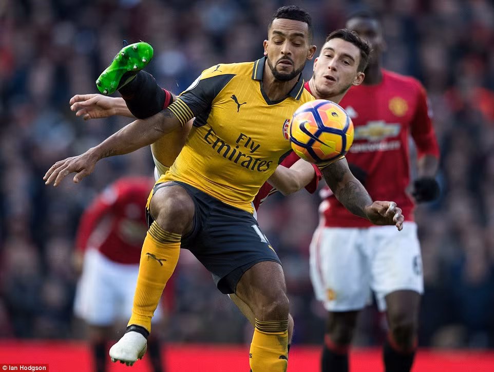 Manchester United và Arsenal "bất phân thắng bại" Ở Old Trafford ảnh 1