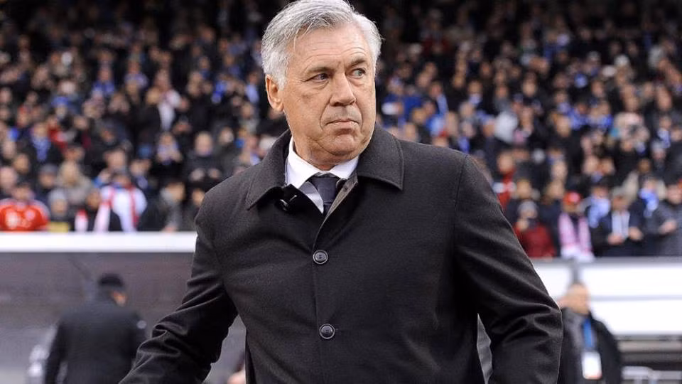 Ông Ancelotti toan tính gì cho trận "chung kết" lượt đi Bundesliga? ảnh 1
