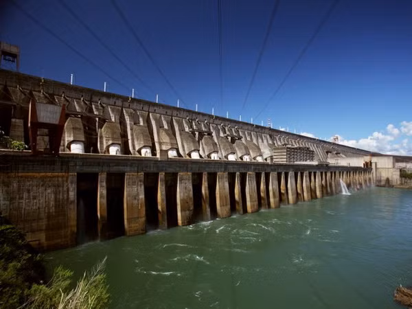 Nhà máy thủy điện Itaipu lại phá kỷ lục thế giới về sản lượng ảnh 1