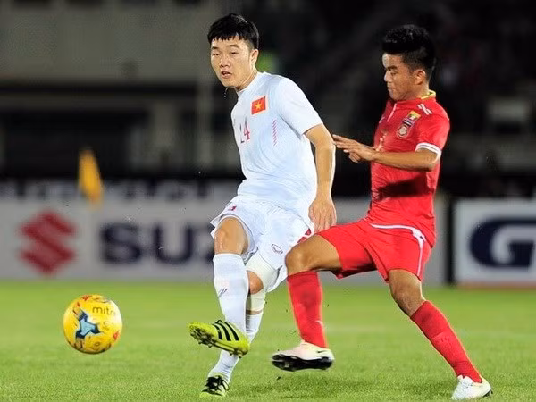 Công Vinh, Xuân Trường góp mặt đội hình tiêu biểu lượt ra quân AFF Cup ảnh 2