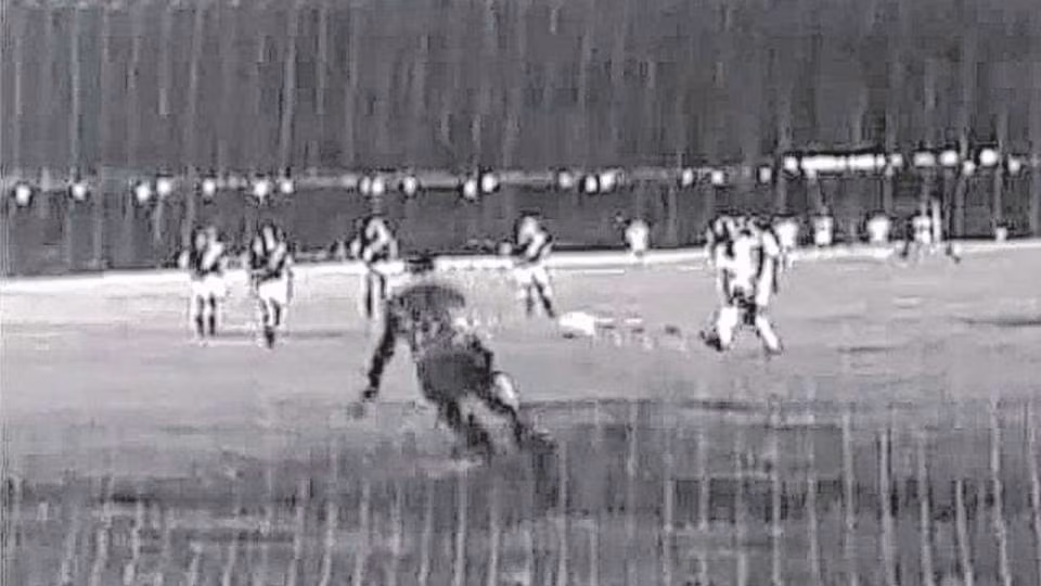 Huyền thoại bóng đá Pele và ký ức khó quên 47 năm về trước ảnh 2