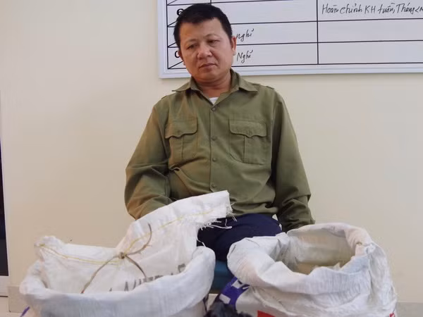 Quảng Ninh: Bắt giữ đối tượng vận chuyển trái phép vật liệu nổ ảnh 1