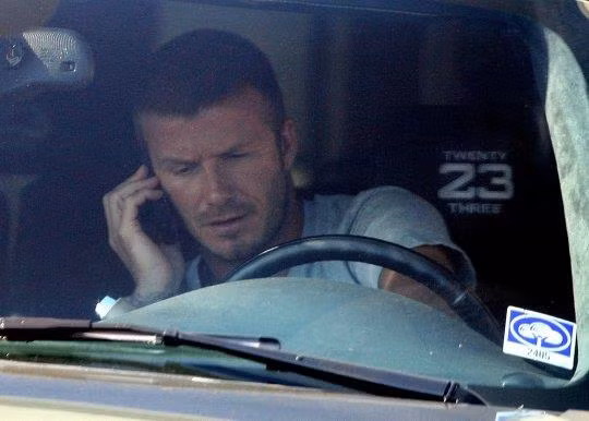 Cựu danh thủ David Beckham bị cấm lái xe 6 tháng do phạm luật ảnh 1