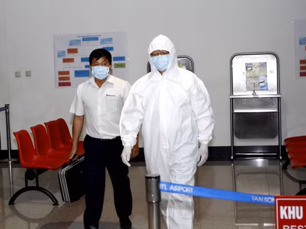 Thành lập 4 đội đáp ứng nhanh phòng, chống dịch Ebola ảnh 1