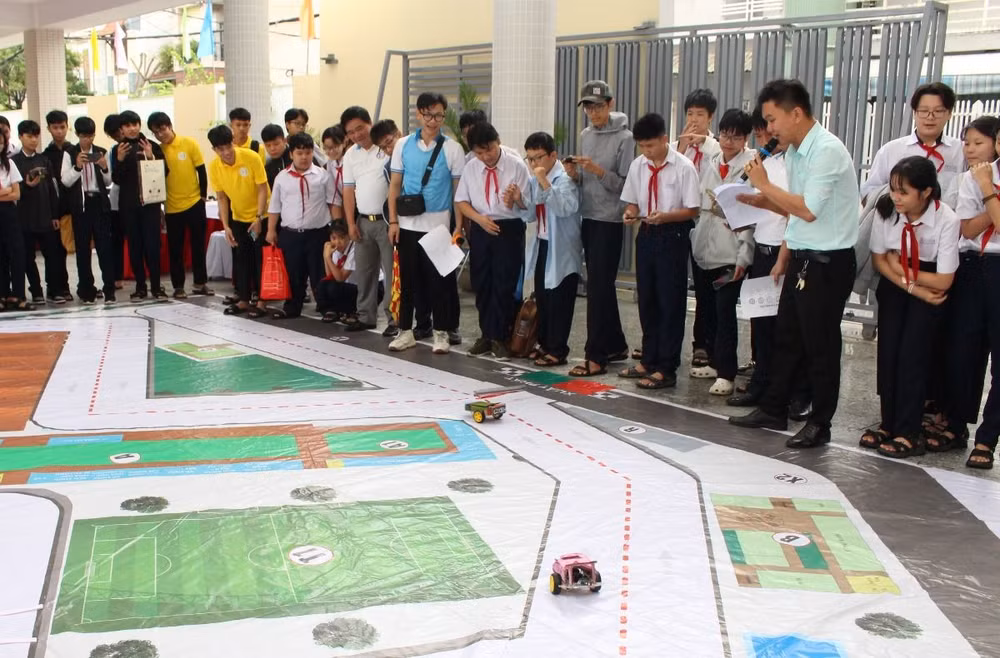da nang_hoc sinh_khoa hoc 3.jpg