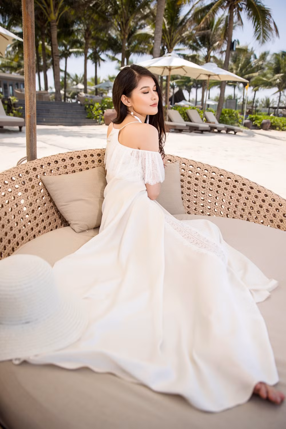 Top 3 Hoa hậu Việt Nam hóa những thiên thần thướt tha ảnh 6