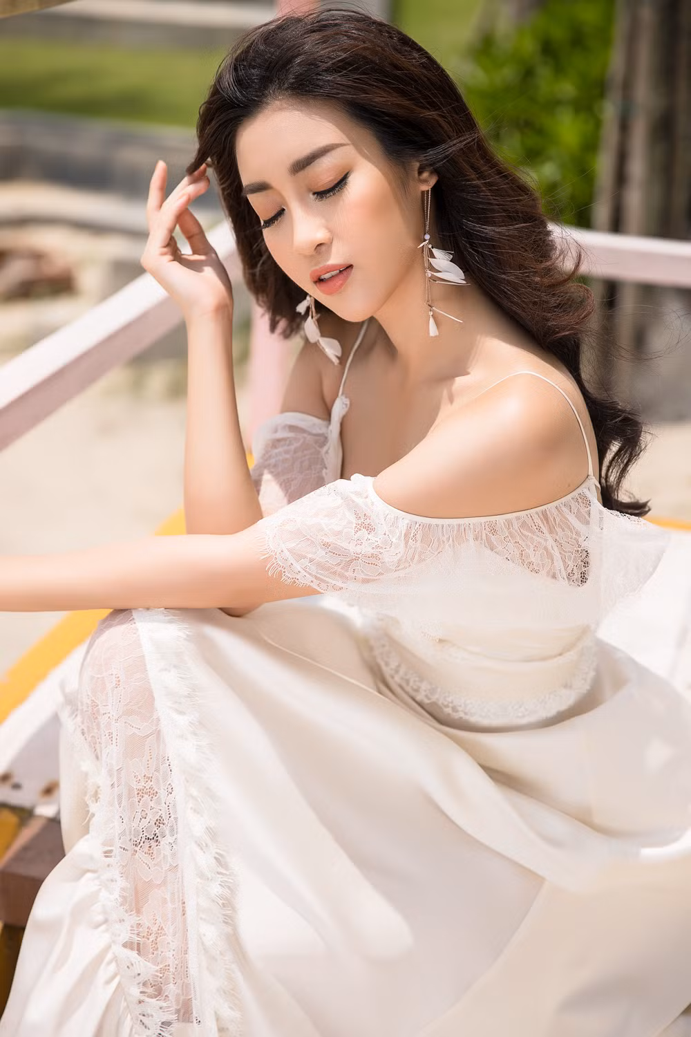 Top 3 Hoa hậu Việt Nam hóa những thiên thần thướt tha ảnh 9