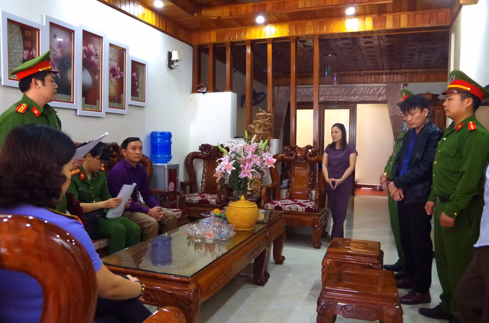 Bắt tạm giam Phó Giám đốc Ban Quản lý rừng đặc dụng Phong Quang ảnh 1