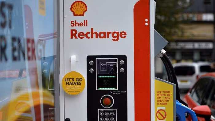 Anh chuẩn bị cấm bán xe chạy xăng, dầu Diesel từ năm 2030 ảnh 1