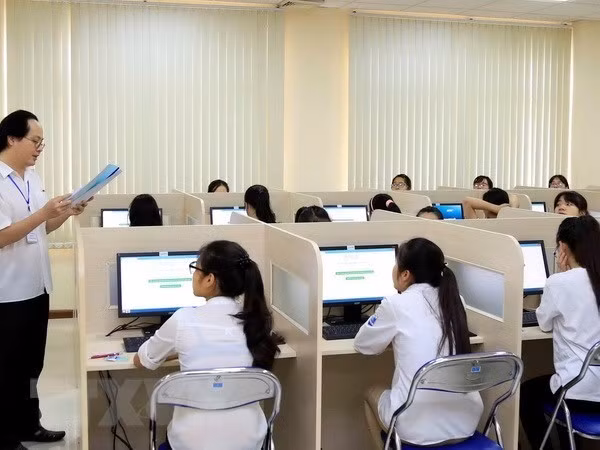 Nhìn lại nhiệm kỳ Chính phủ 2016-2021: Thực hiện tiến bộ, công bằng XH ảnh 1