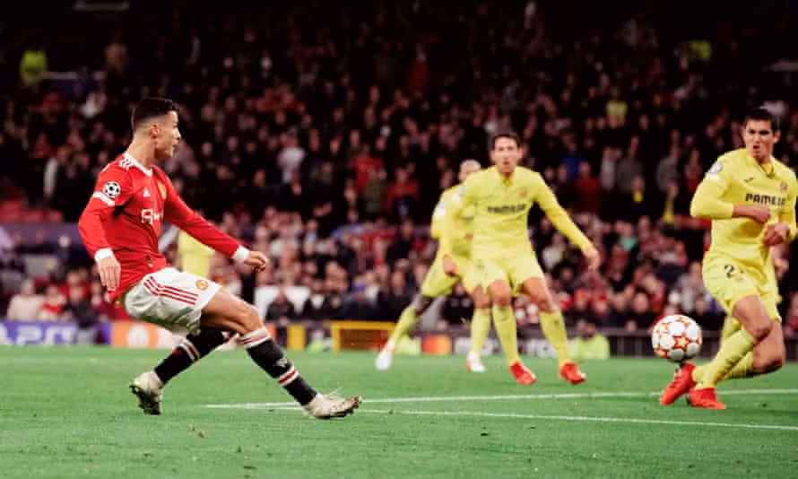 Solskjaer ca ngợi Ronaldo hết lời sau khi "từ cõi chết trở về" ảnh 1