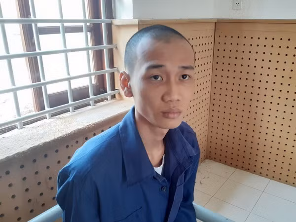 Tạm giữ các đối tượng mua bán ma túy và tàng trữ vũ khí trái phép ảnh 1