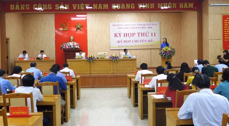 Hội đồng nhân dân Quảng Ngãi thông qua nhiều nghị quyết quan trọng ảnh 1
