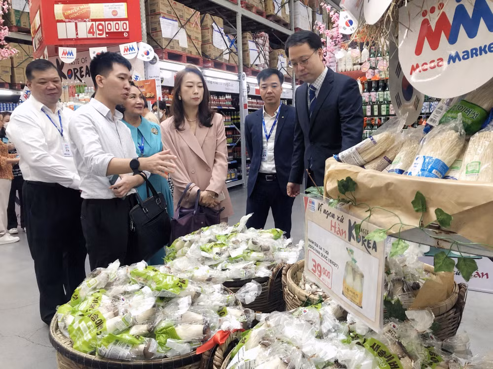 TP. Hồ Chí Minh: Đưa nông sản, thực phẩm nhập khẩu vào siêu thị ảnh 2