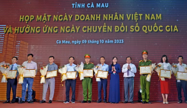 Cà Mau: Đồng bộ nhiều giải pháp tạo đột phá trong Chuyển đổi Số ảnh 2
