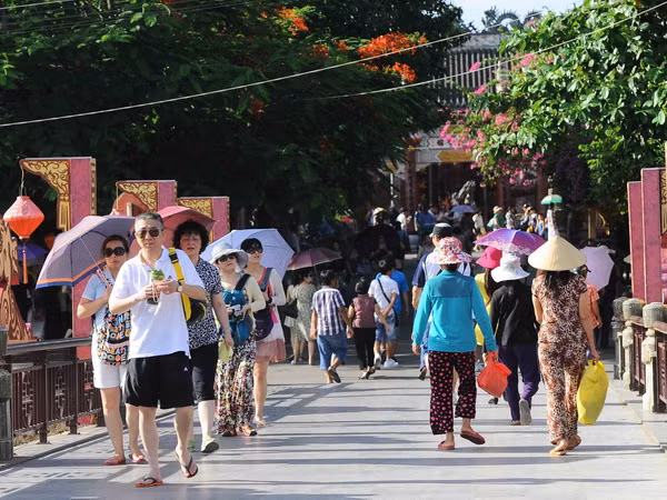 Nhiều hoạt động kỷ niệm 15 năm Hội An là di sản văn hóa ảnh 1