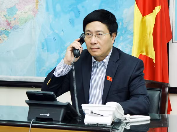 Phó Thủ tướng điện đàm với Ngoại trưởng Hoa Kỳ về Biển Đông ảnh 1