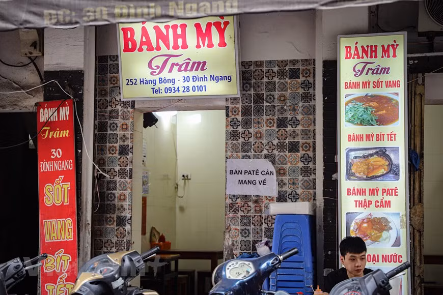 Điểm danh 5 địa chỉ bánh mỳ ngon nức tiếng tại Thủ đô Hà Nội ảnh 2