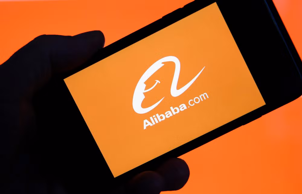 Tập đoàn thương mại điện tử Alibaba ghi nhận doanh thu vượt dự đoán ảnh 1
