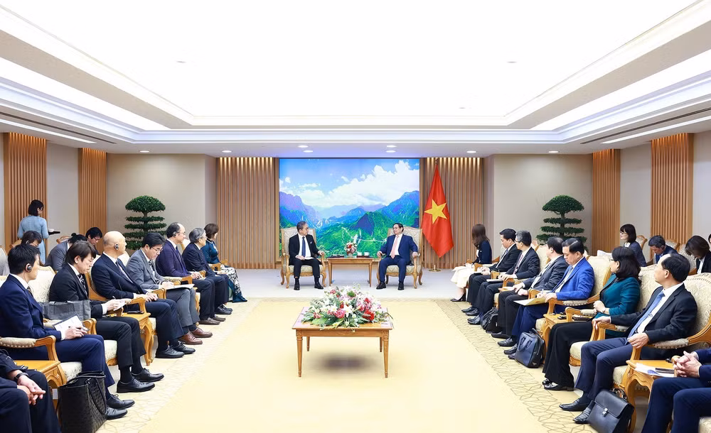 ttxvn_thu_tuong_tiep_dai_su_nhat_ban_tai_viet_nam_yamada_takio_den_chao_tu_biet_4.jpg
