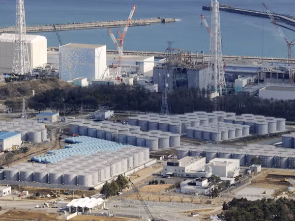 Nước nhiễm xạ đang chảy vào tòa nhà thuộc Fukushima 1 ảnh 1