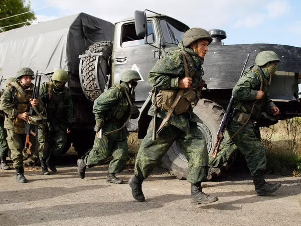 Giao tranh bùng phát ở miền Đông Ukraine, 5 binh sỹ thiệt mạng ảnh 1