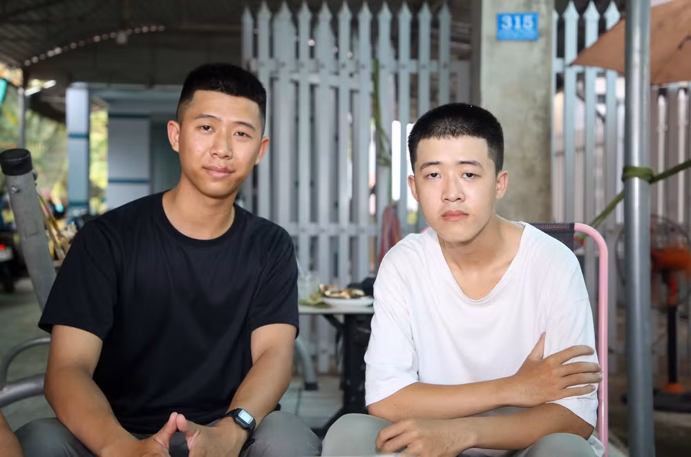 ttxvn_anh em song sinh nhap ngu 1.jpg
