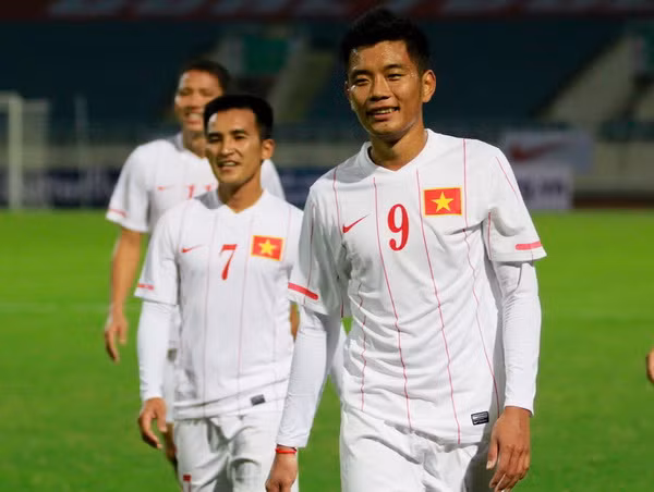 8 trận đấu V-League phải đổi lịch vì đội tuyển quốc gia ảnh 1