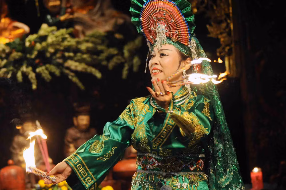 Hàng trăm nghệ nhân, nghệ sỹ tham dự Liên hoan hát văn toàn quốc 2018 ảnh 1