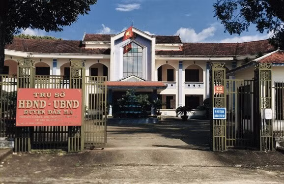 Kon Tum: Khởi tố, bắt tạm giam Phó Ban Dân vận Huyện ủy Đăk Hà ảnh 1