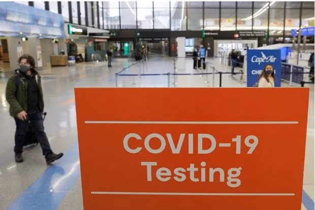 Mỹ dừng yêu cầu tiêm vaccine phòng COVID-19 cho khách quốc tế từ 11/5 ảnh 1