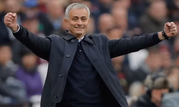 Tottenham giành chiến thắng đầu tay dưới thời HLV Jose Mourinho ảnh 1