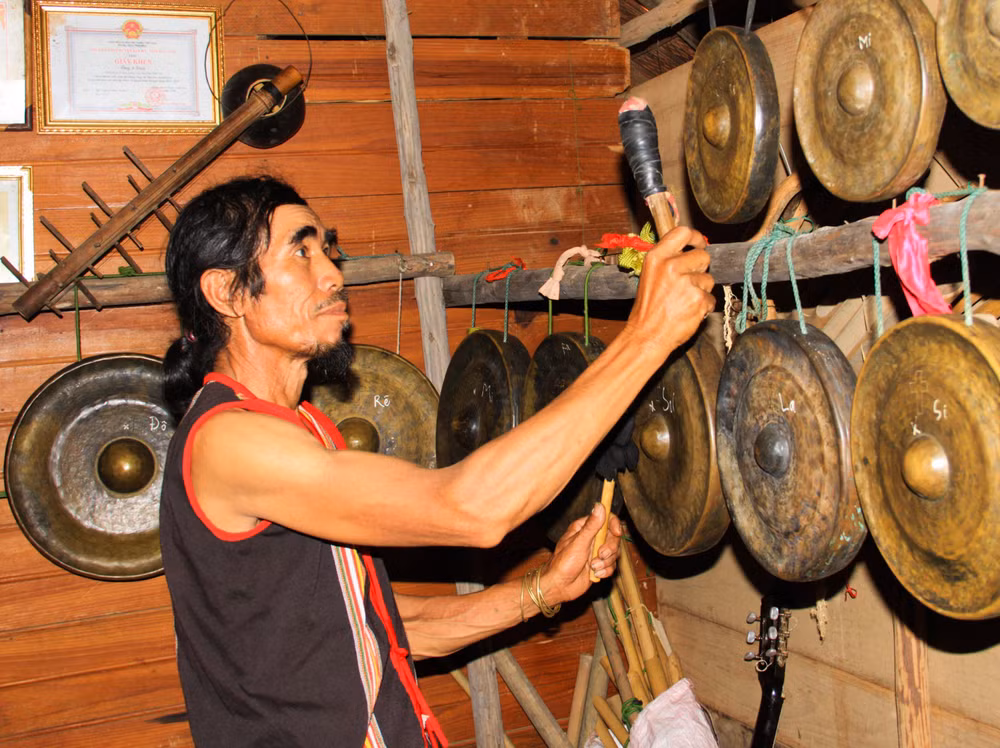 Nghệ nhân A Thui - Người giữ hồn văn hóa dân tộc Rơ Ngao ảnh 2