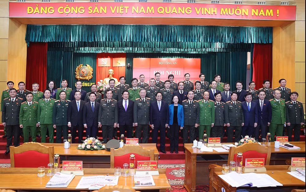 'Công an phải đặt lợi ích quốc gia-dân tộc và nhân dân lên trên hết' ảnh 2