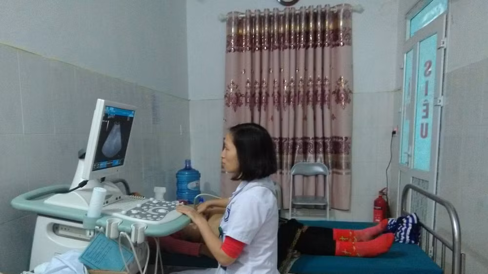 Những cô gái đôi mươi mang lời thề Hippocrates lên núi cao, rừng thẳm ảnh 1