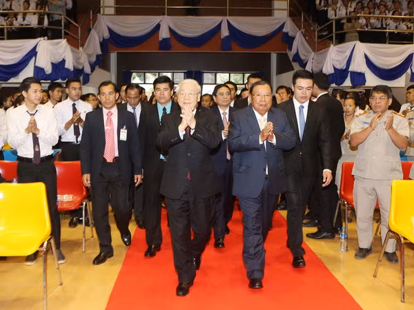 Tổng Bí thư Nguyễn Phú Trọng phát biểu tại Đại học Quốc gia Lào ảnh 1