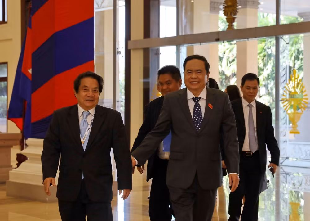 Hội nghị Cấp cao ASEAN: Tăng cường hợp tác Quốc hội Việt Nam-Campuchia ảnh 1