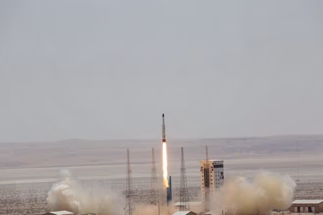 Phớt lờ cảnh báo của Mỹ, Iran phóng vệ tinh nhưng thất bại ảnh 1