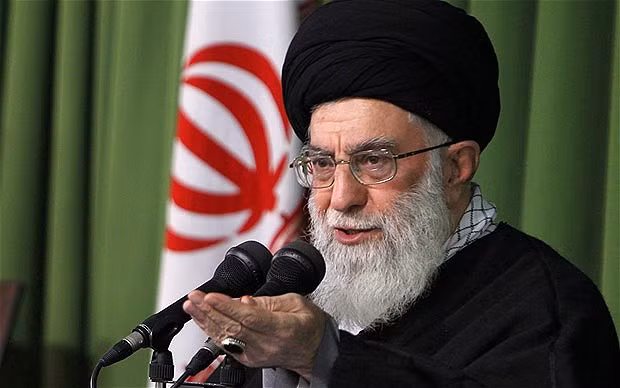 Đại giáo chủ Iran chỉ định lãnh đạo một cơ quan giám sát hàng đầu ảnh 1