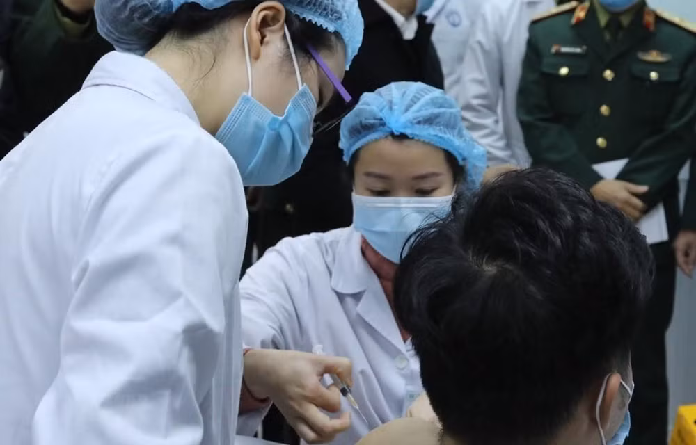 'Việc thử nghiệm vắcxin ngừa COVID-19 tuân thủ chặt hướng dẫn của WHO' ảnh 1