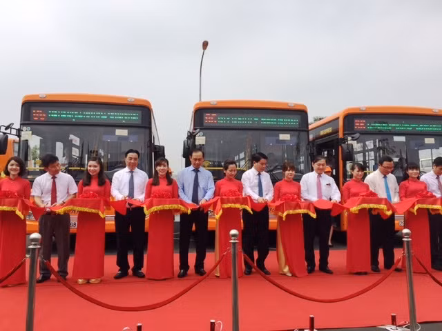 Khai trương tuyến xe buýt đến sân bay Nội Bài, giá vé 30.000 đồng ảnh 1