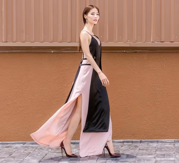 Chiêm ngưỡng phong cách xuống phố đẹp nhất tuần của mỹ nhân Việt ảnh 4