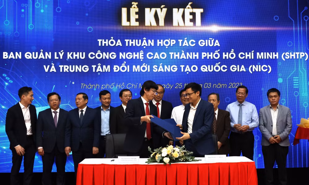 TP Hồ Chí Minh: Đưa vào vận hành Trung tâm đào tạo điện tử quốc tế ảnh 4